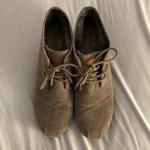 Lightly Worn, Grey Size 7 Toms Wedges
